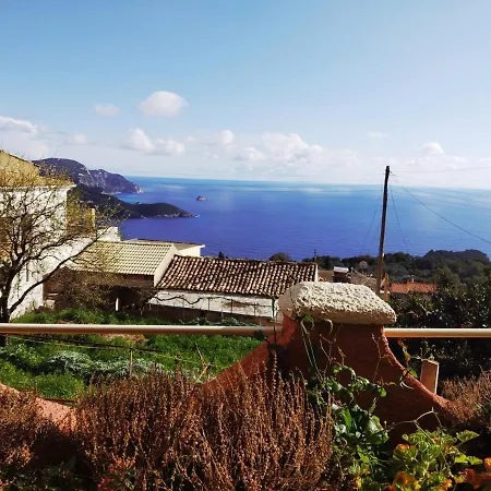 Traditional Panoramic Sea View House *