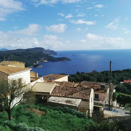 Traditional Panoramic Sea View House Apartment